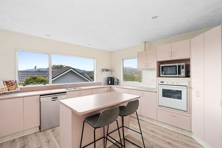 Photo of property in 76 Cedar Drive, Paraparaumu Beach, Paraparaumu, 5032