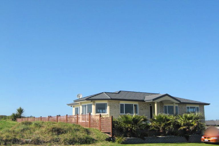 Photo of property in 34 Ohuirehe Road, Coastlands, Whakatane, 3120