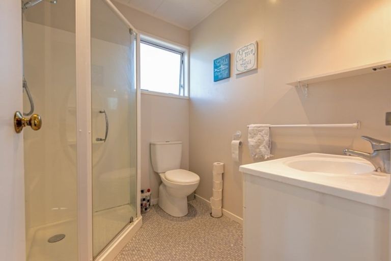 Photo of property in 35 Marine Parade South, Foxton Beach, Foxton, 4815