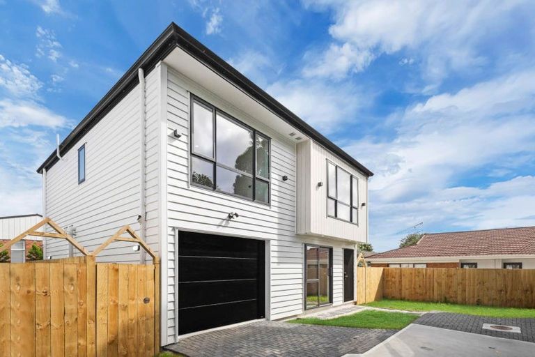 Photo of property in 60d Landscape Road, Papatoetoe, Auckland, 2025