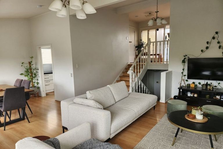 Photo of property in 132 Wadestown Road, Wadestown, Wellington, 6012