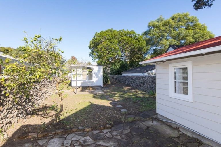 Photo of property in 5 Edenvale Crescent, Mount Eden, Auckland, 1024