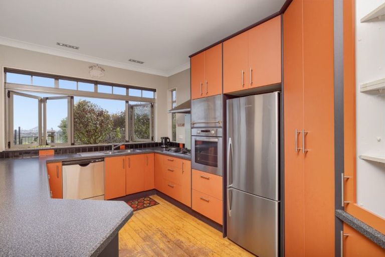 Photo of property in 6 Penny Place, Welcome Bay, Tauranga, 3175