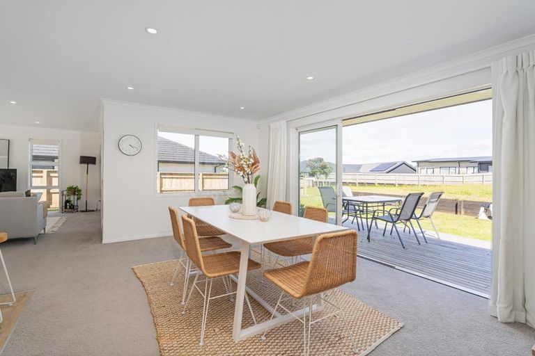 Photo of property in 263 Kupe Drive, Whitianga, 3510