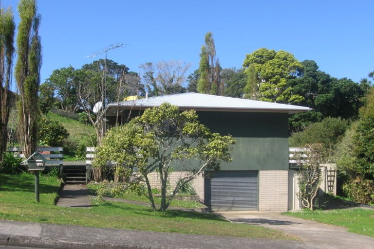 Photo of property in 19 Centennial Drive, Whitianga, 3510
