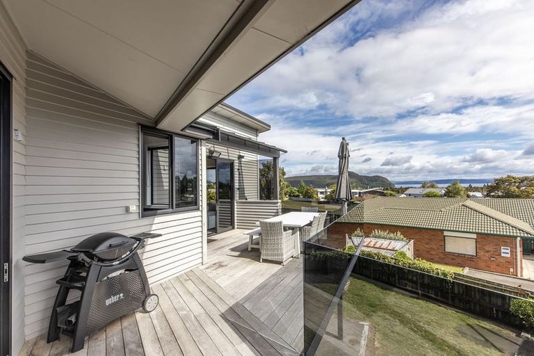 Photo of property in 72 Kahotea Drive, Motuoapa, Turangi, 3382