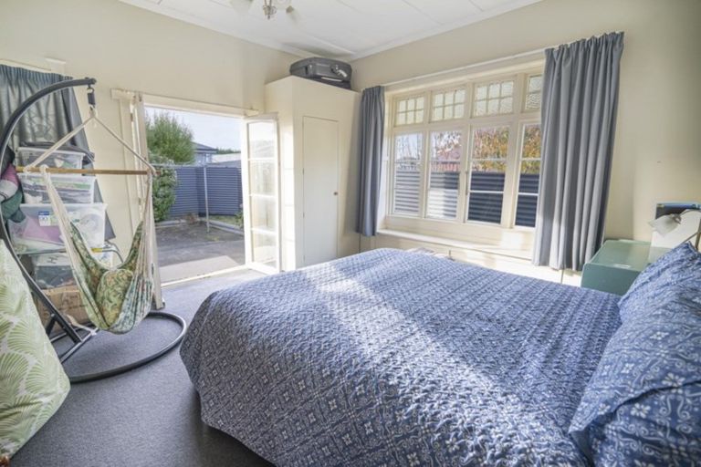 Photo of property in 16 Charles Street, Grasmere, Invercargill, 9810