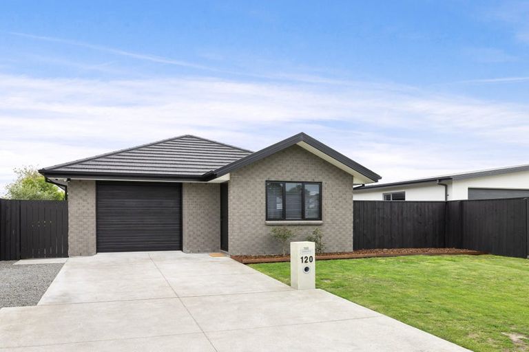 Photo of property in 120 Chinnerys Road, Woodend, 7610