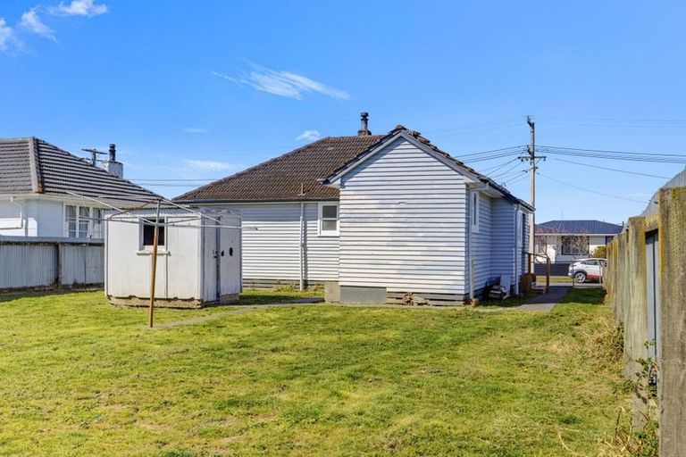 Photo of property in 15 Cameron Crescent, Masterton, 5810