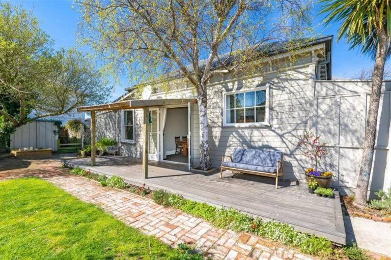 Photo of property in 9 Convoy Street, New Brighton, Christchurch, 8083