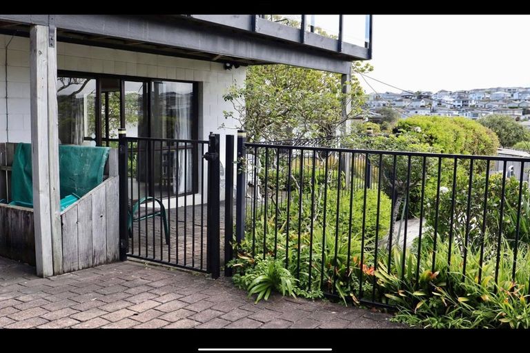 Photo of property in 2/2 Watea Road, Torbay, Auckland, 0630