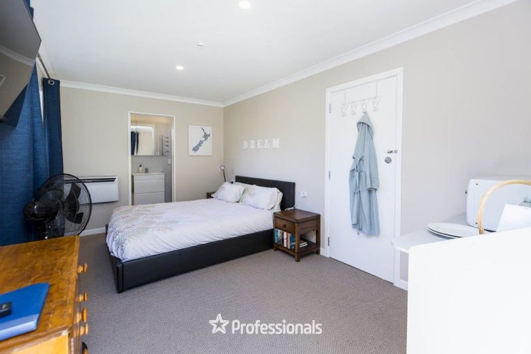 Photo of property in 45 Gillespies Road, Birchville, Upper Hutt, 5018