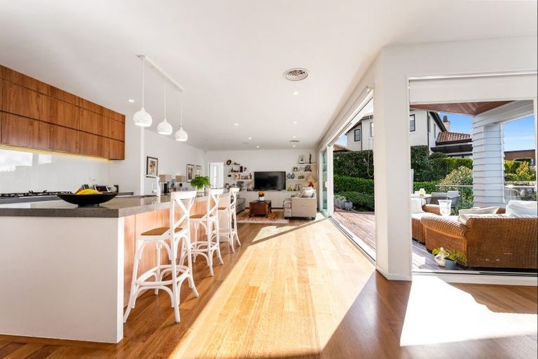 Photo of property in 14 Tauwaka Crescent, Riverhead, 0820