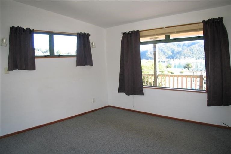 Photo of property in 5a Arthur Crescent, Waikawa, Picton, 7220