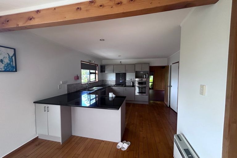 Photo of property in 2 Allender Drive, Torbay, Auckland, 0630