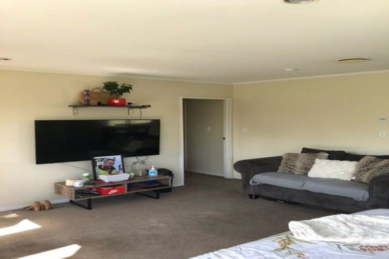 Photo of property in 56 Fernaig Street, Papakura, 2110