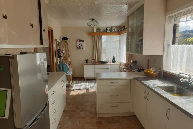 Photo of property in 9 Station Road, Puriri, Thames, 3578