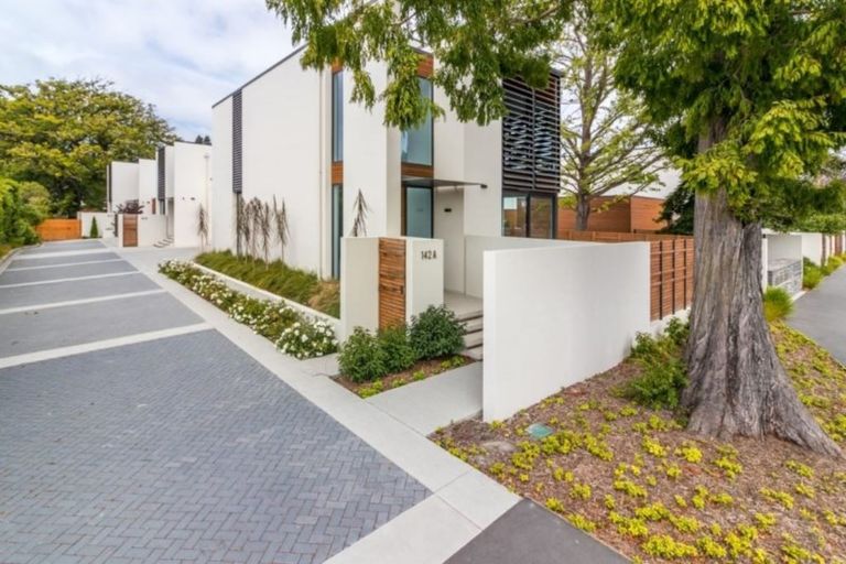 Photo of property in 142a Glandovey Road, Strowan, Christchurch, 8052