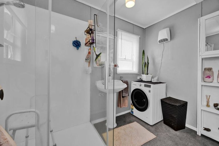 Photo of property in 6 Galt Street, Hawera, 4610