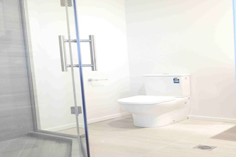 Photo of property in 2/15 Rush Place, Mangere, Auckland, 2022