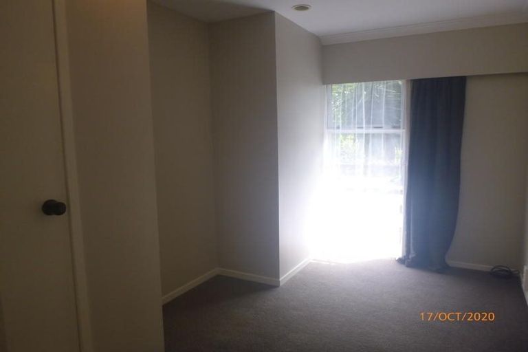 Photo of property in 2/1b Divich Avenue, Te Atatu South, Auckland, 0610