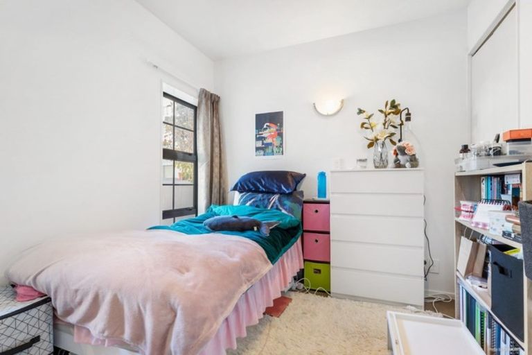 Photo of property in 1/142 Ghuznee Street, Te Aro, Wellington, 6011