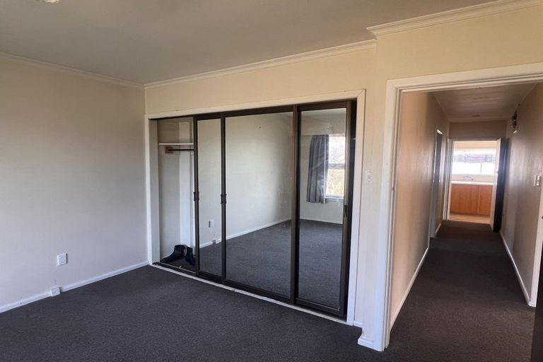 Photo of property in 17 Sandown Crescent, Aranui, Christchurch, 8061