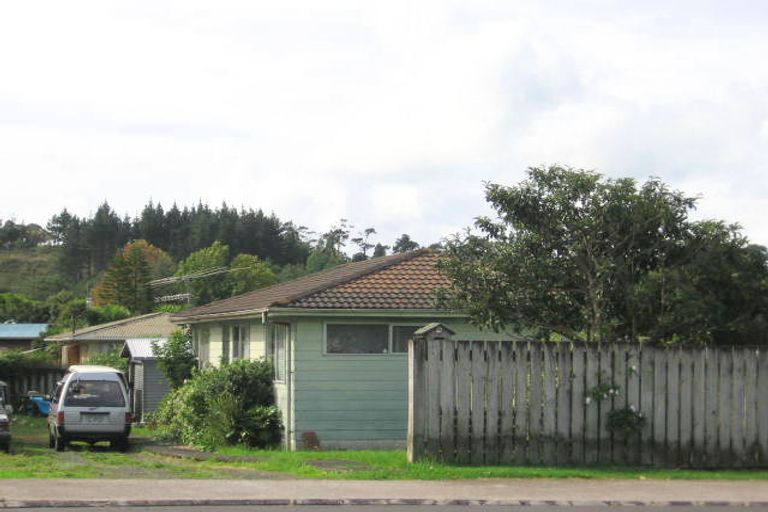 Photo of property in 6 Karina Place, Glen Eden, Auckland, 0602