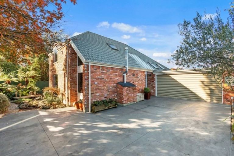 Photo of property in 20 Cashmere Road, Cashmere, Christchurch, 8022