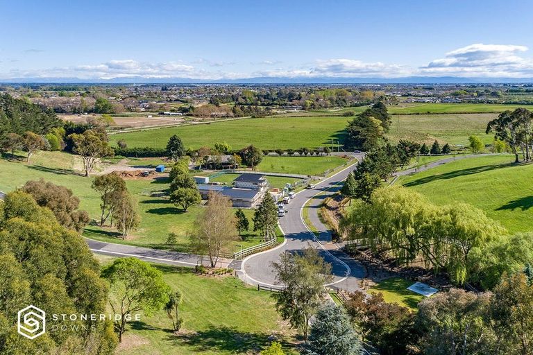 Photo of property in 5 Tui Vale Lane, Halswell, Christchurch, 8025