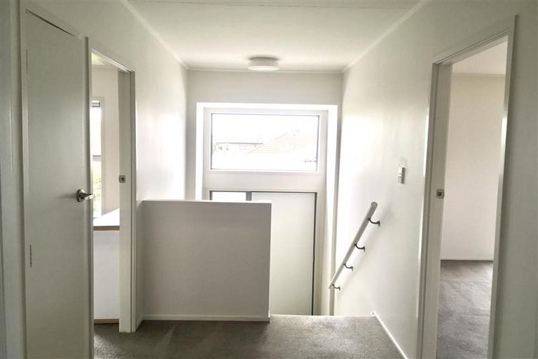 Photo of property in 2/41 Jutland Road, Hauraki, Auckland, 0622
