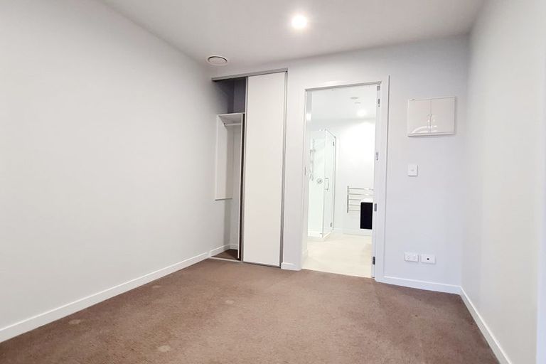 Photo of property in Frank Sargeson Apts, 106/80 Anzac Street, Takapuna, Auckland, 0622
