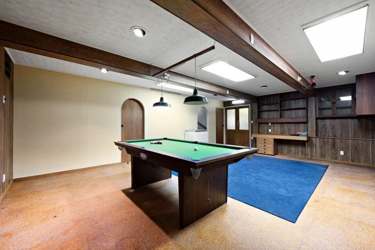 Photo of property in 7 Turville Crescent, Newlands, Wellington, 6037