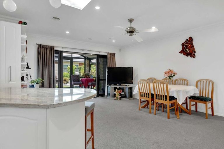 Photo of property in 1 Merlin Close, Huntington, Hamilton, 3210