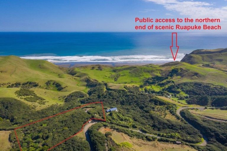 Photo of property in 1580 Whaanga Road, Raglan, 3296