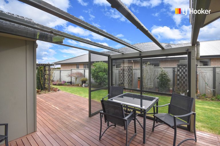 Photo of property in 15 Watt Street, Mosgiel, 9024