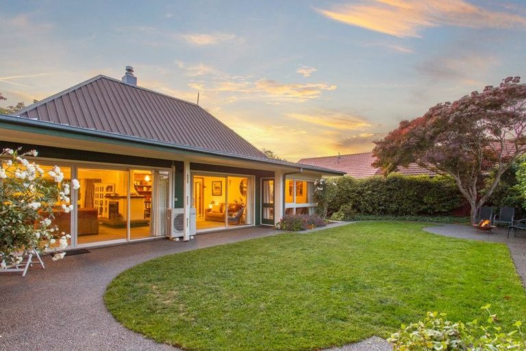 Photo of property in 28 Rutherglen Avenue, Ilam, Christchurch, 8041