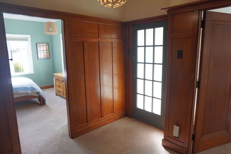 Photo of property in 8 Waikare Street, Karori, Wellington, 6012