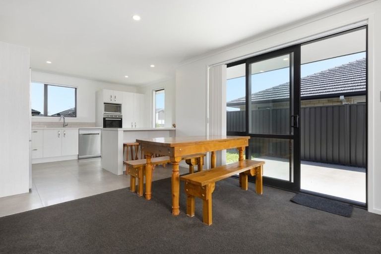 Photo of property in 33 Taffe Crescent, Pyes Pa, Tauranga, 3112