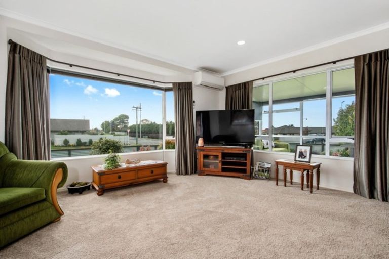 Photo of property in 1 Kopu Drive, Pyes Pa, Tauranga, 3112