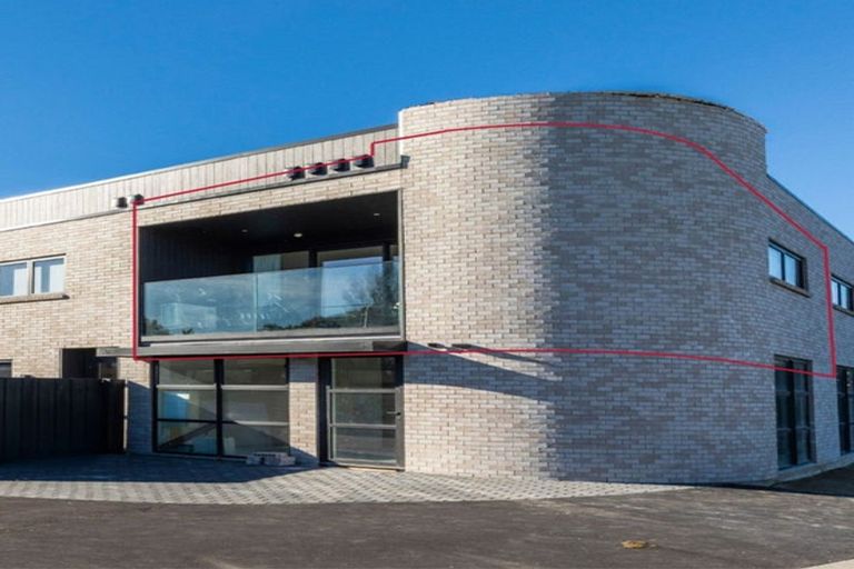Photo of property in 1/100 Staveley Street, Avonhead, Christchurch, 8042