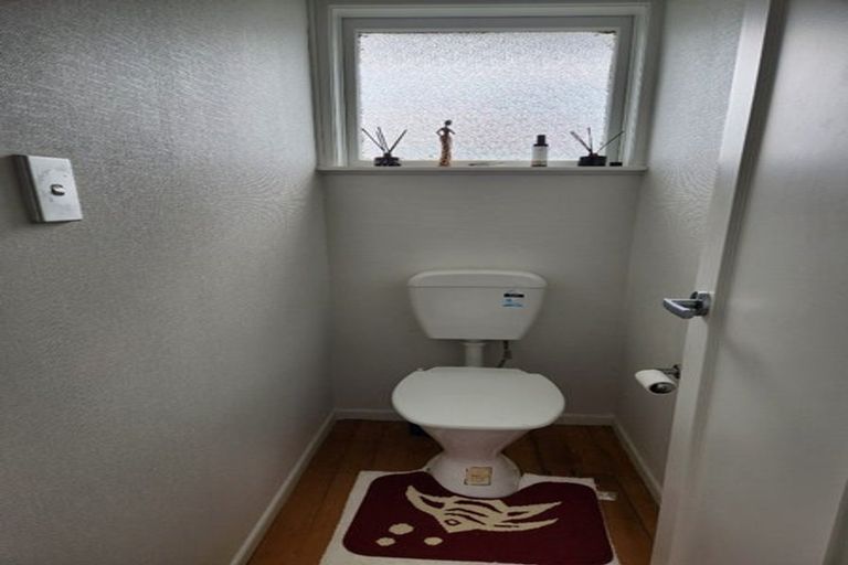 Photo of property in 9 Trosk Place, Waiuku, 2123