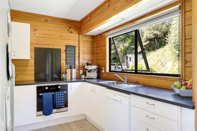 Photo of property in 18c Rose Street, Ranui, Porirua, 5024