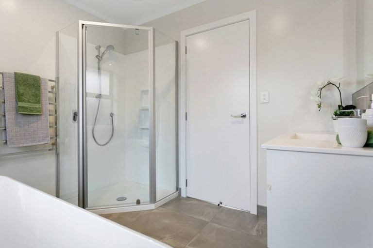 Photo of property in 6 Lewis Way, Cambridge, 3434