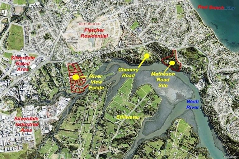 Photo of property in 6 Matheson Road, Red Beach, 0932