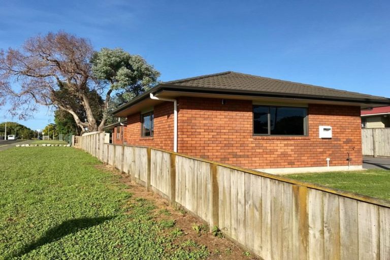Photo of property in 109 Browne Street, Waitara, 4320