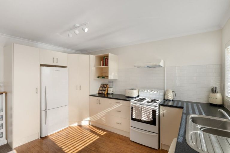 Photo of property in 1 Jonathon Street, Brookfield, Tauranga, 3110