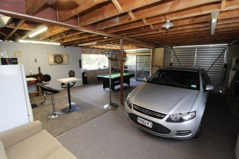 Photo of property in 11 Oxford Street, Waimate, 7924