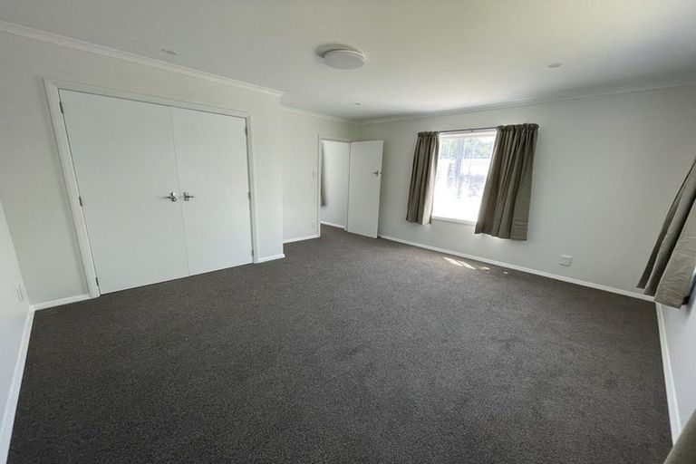 Photo of property in 64 Dover Road, Wainuiomata, Lower Hutt, 5014