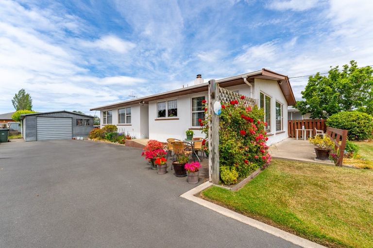 Photo of property in 17 Kenilworth Road, Oamaru North, Oamaru, 9400